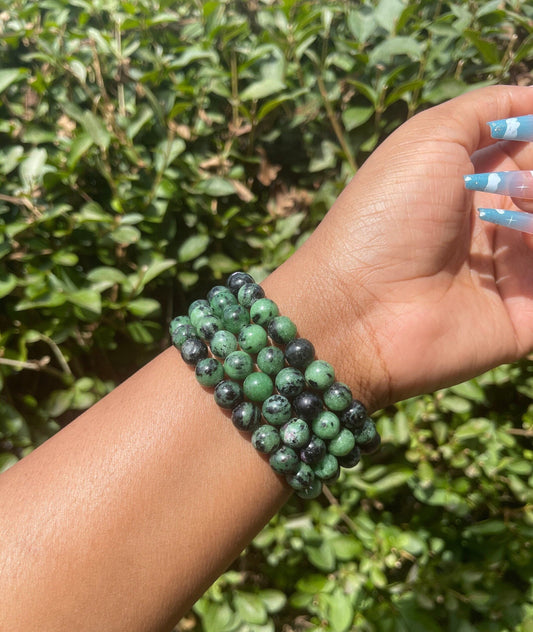 Ruby Zoisite Bracelet, Healing Crystal, Crystal Bracelet, Gemstone Chakra Bracelet, Beaded Bracelet, Gift for her, Gift for him, Unisex Gift