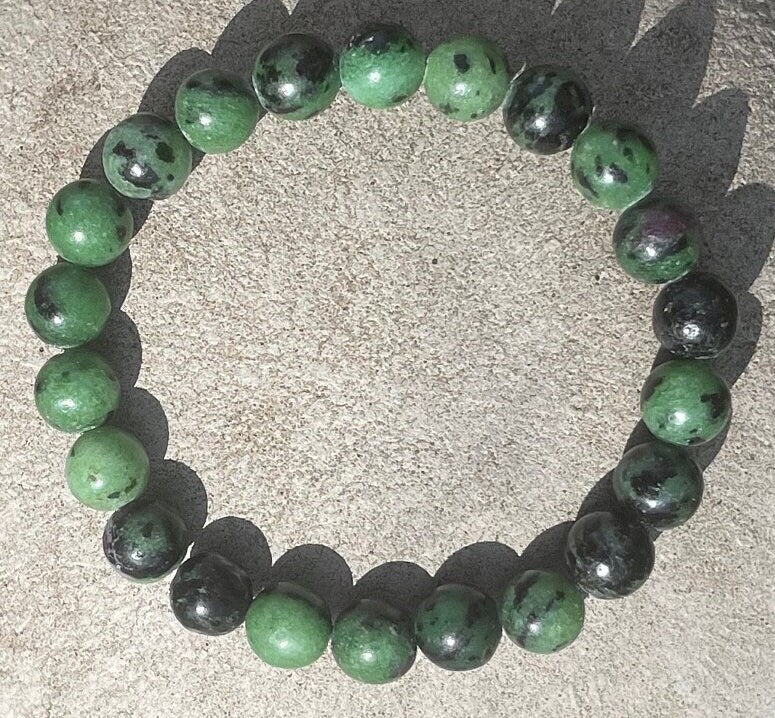 Ruby Zoisite Bracelet, Healing Crystal, Crystal Bracelet, Gemstone Chakra Bracelet, Beaded Bracelet, Gift for her, Gift for him, Unisex Gift